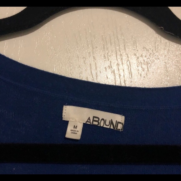 3 Cardigans - Picture 3 of 7